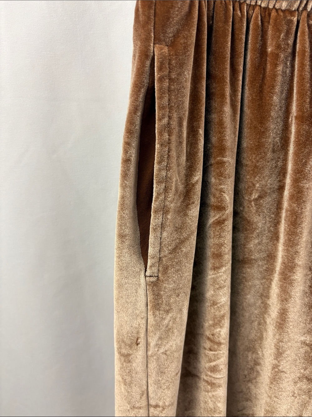 PINK Victoria’s Secret Velour Track Suit Women’s Size S/M Tan 2 Pc Rhinestone - Picture 6 of 9